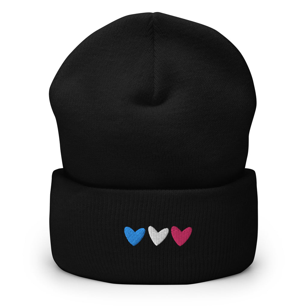 Gorro con puños bordados con corazones trans