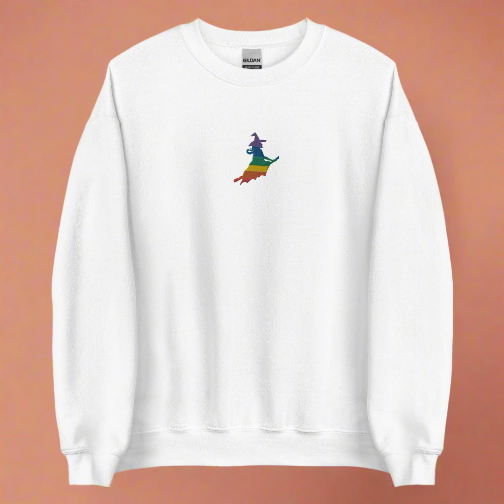 Sudadera unisex bordada de Halloween con bruja arcoíris
