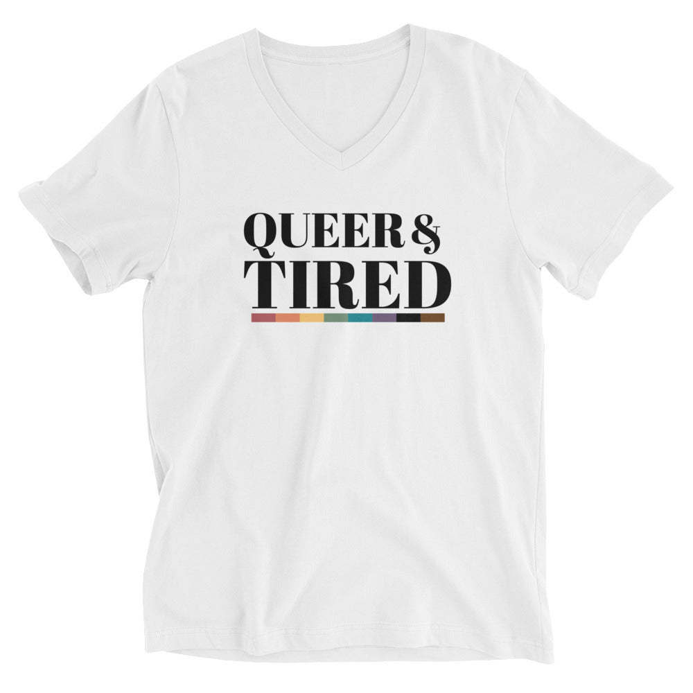 Camiseta unisex con cuello en V Queer & Tired